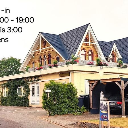 Akzent Hotel Alte Direktionsvilla Kupfermuehle ฮาร์ริสลี ภายนอก รูปภาพ