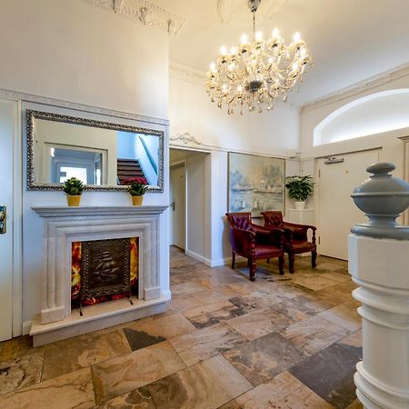 Akzent Hotel Alte Direktionsvilla Kupfermuehle ฮาร์ริสลี ภายนอก รูปภาพ