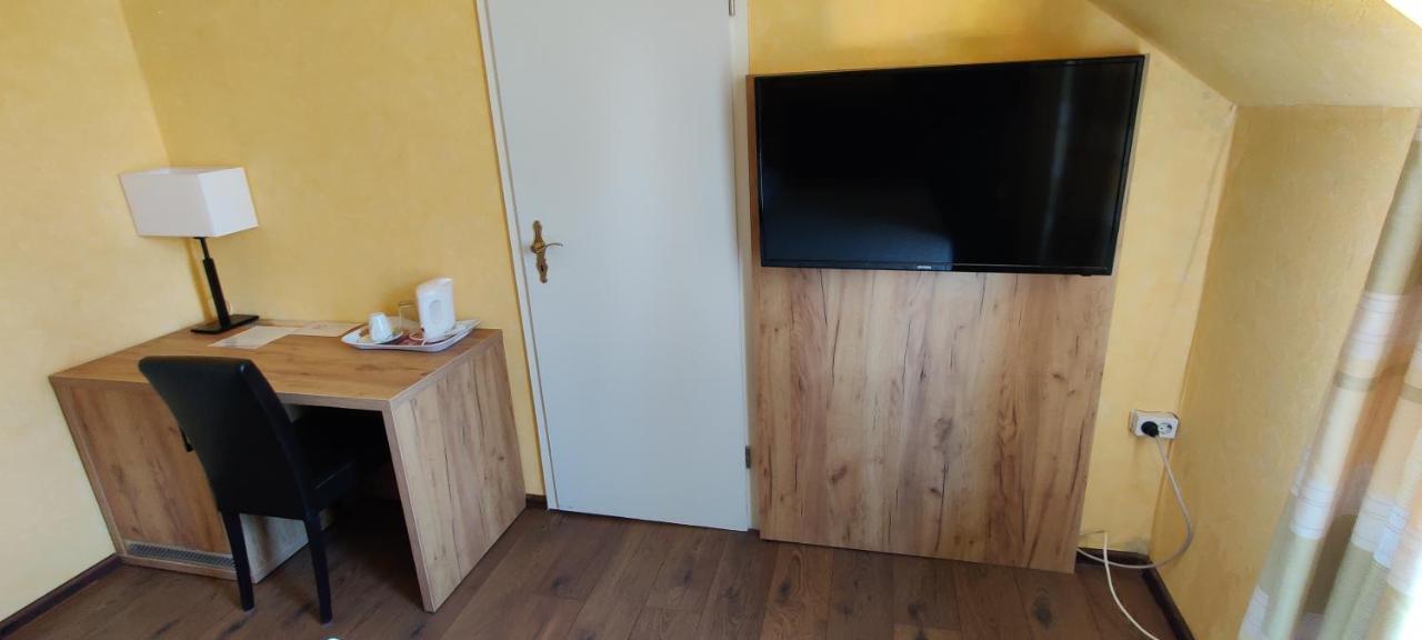 Akzent Hotel Alte Direktionsvilla Kupfermuehle ฮาร์ริสลี ภายนอก รูปภาพ