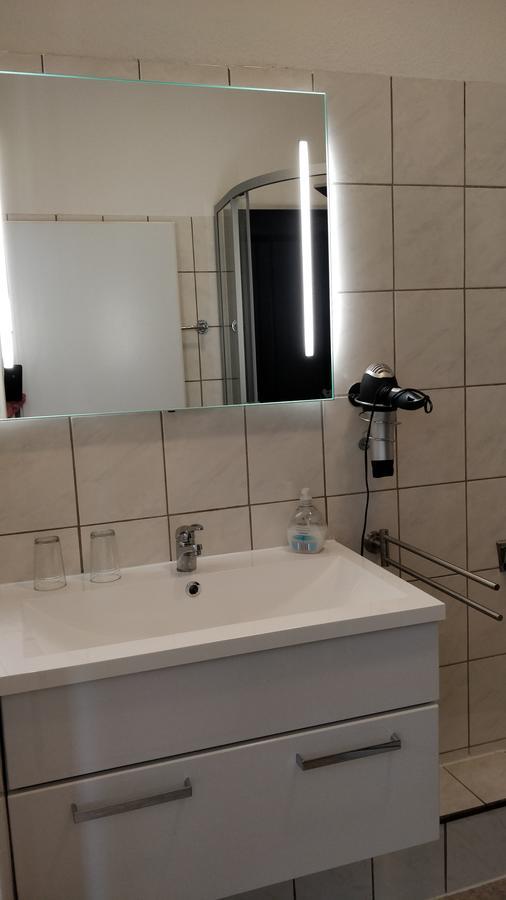 Akzent Hotel Alte Direktionsvilla Kupfermuehle ฮาร์ริสลี ห้อง รูปภาพ